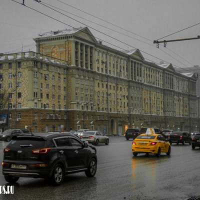 Жилой дом, архитекторы М.В. Посохин и А.А. Мндоянц
