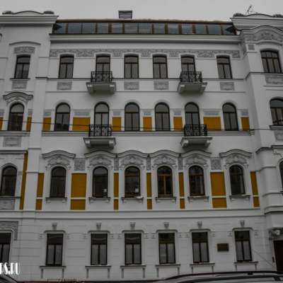 Жилой дом, архитектор К.Ф. Буров. (первые 2 этажа)