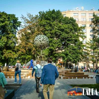 Фонтан «Адам и Ева» на Пятницкой