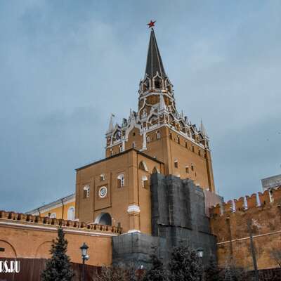 Троицкая башня