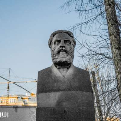 Памятник Н.Ф. Филатову