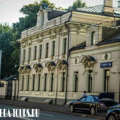 Особняк Лыжина — Е. Е. Карташова
