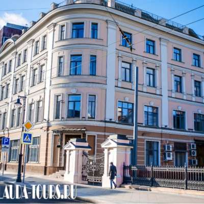 Бывшее здание Военно-юридической академии РККА