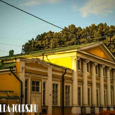 Городская усадьба Черкасской – Баскакова