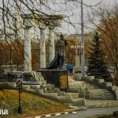 Памятник Александру II
