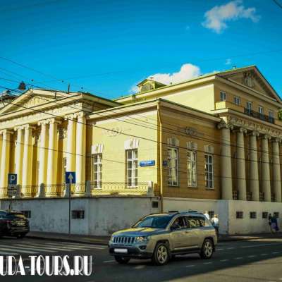 Усадьба Хрущевых-Селезневых сейчас музей А.С. Пушкина