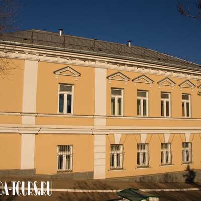 Двухэтажный дом XIX века, посольство Маврикия в России