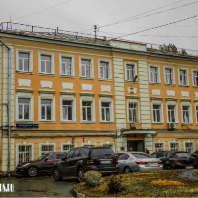 Трёхэтажный дом (Новокузнецкая 26\8-5)