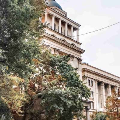 Здание поликлиники № 1 Управления делами Президента РФ