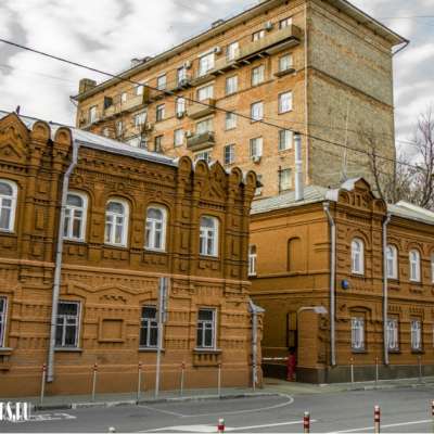 2-х этажная застройка 19 века (Станиславского 20)