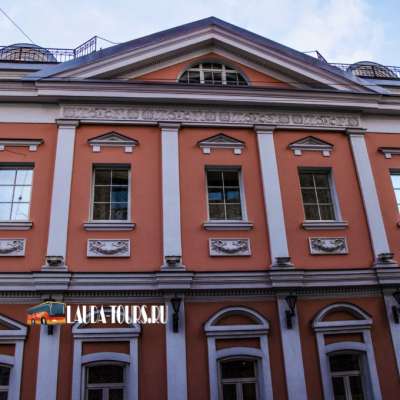 Главный дом усадьбы Барятинских