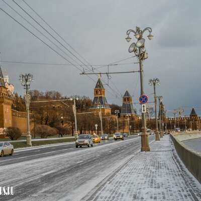 Стены и башни Кремля
