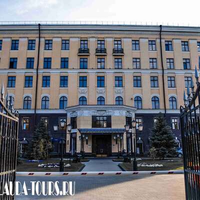 Главный дом усадьбы Кашкиных