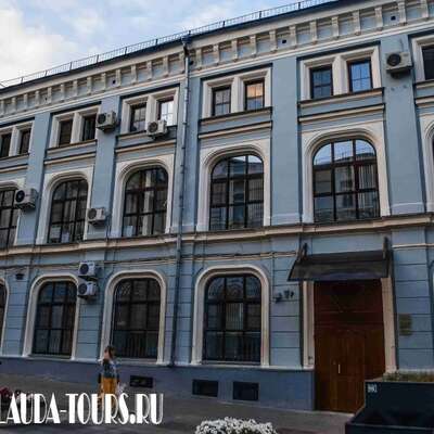 Ансамбль бывших доходных домов Г. Г. Солодовникова