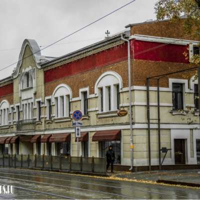 3-х этажный особняк, построенный в 1880 году