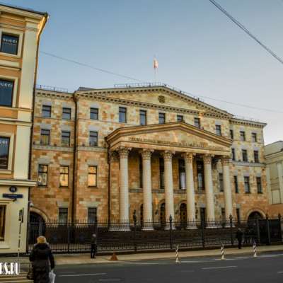 Главный дом бывшей усадьбы Воронцовых–Раевских
