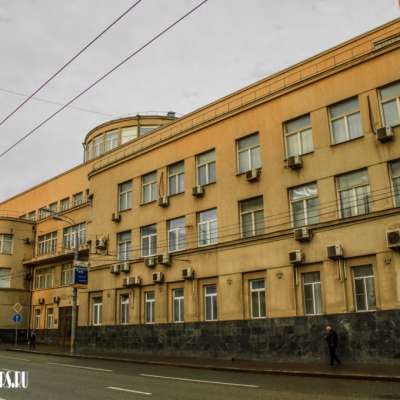 Здание бывшей Кремлевской больницы в Москве