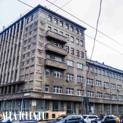 Бывшее здание АТС (Зубовская площадь)
