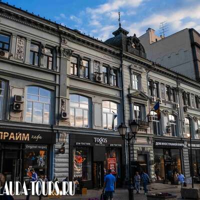 Бывший Торговый дом «Н. Жарков и М. Соколов»