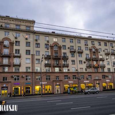 Жилой дом, архитектор Ю.Н. Емельянов